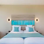 Western Escapade Hotel 4*