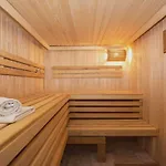 Western Escapade Hotel 4*