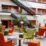 Western Escapade 4* Senlis (Oise)