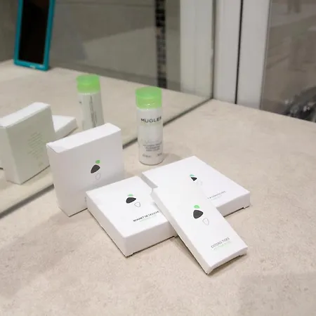 Western Escapade Hotel Senlis (Oise)