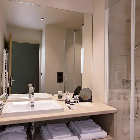 Western Escapade Hotel Senlis (Oise)