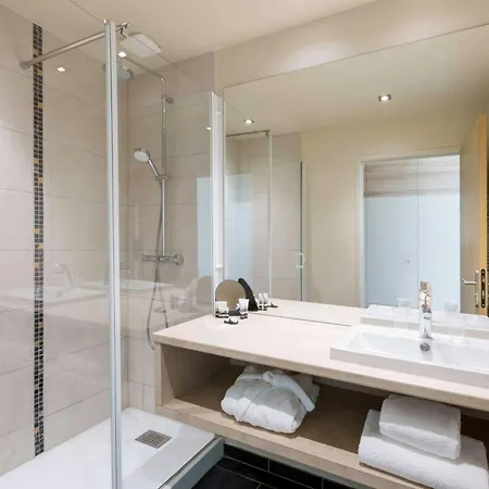 Hotel Western Escapade 4*