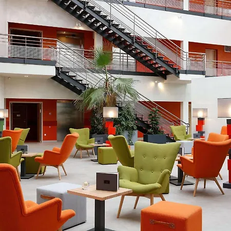 Western Escapade Hotel 4*