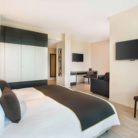 Western Escapade Hotel Senlis (Oise)