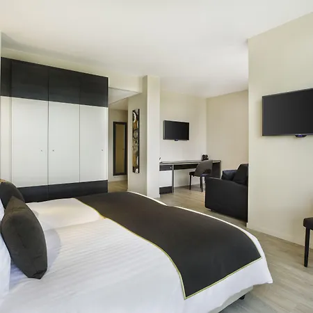 Western Escapade 4* Senlis (Oise)