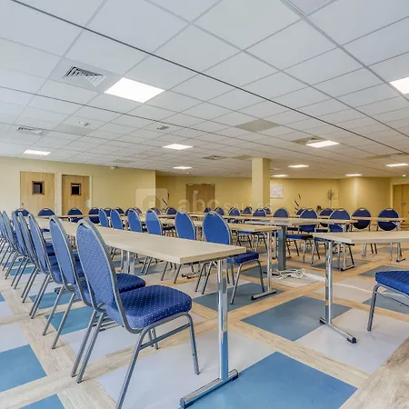 Western Escapade Hotel Senlis (Oise)