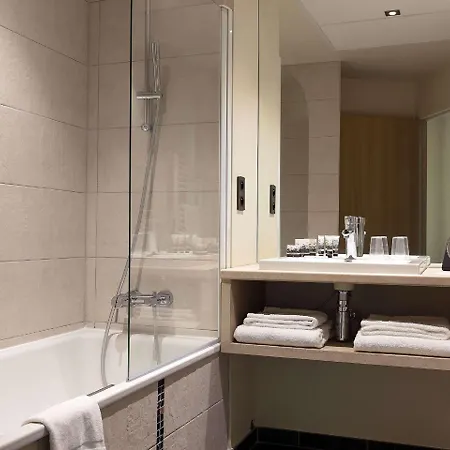 Western Escapade Hotel Senlis (Oise)