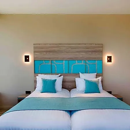 Hotel Western Escapade 4*