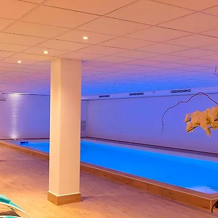 Hotel Western Escapade 4*