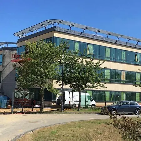 Western Escapade Hotel 4*