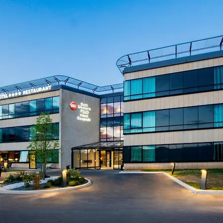 Hotel Western Escapade 4*