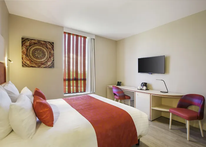 Western Escapade Hotel Senlis (Oise)