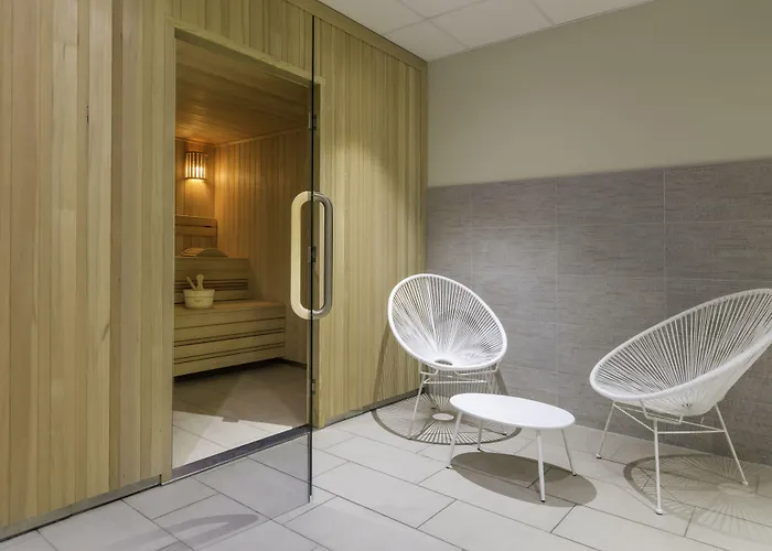 Western Escapade Hotel Senlis (Oise)