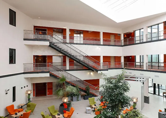 Hotel Western Escapade 4*