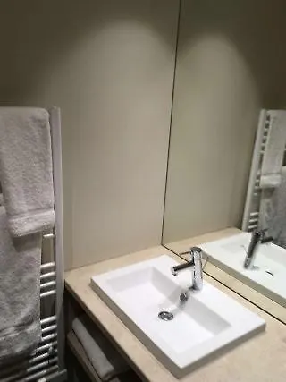 Hotel Western Escapade 4*